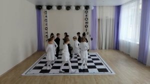 Танец шашек