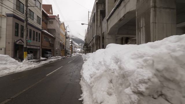 4K・ Прогулка по Юдзава. Снег, ещё снег, много много снега. смотреть онлайн