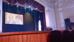 Пусть дни проходят летит за годом в год