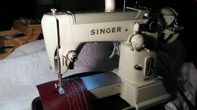 SINGER 320K AMAZING ZIGZAG EMBROIDERY MACHINE SERIAL NUMBER EP770337  14/1/2019