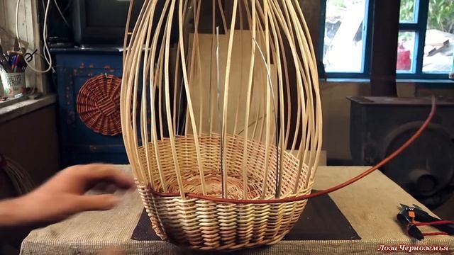 Плетение корзины, КАКУЮ ХОЧЕТСЯ ДЛЯ СЕБЯ, из лозы, ивовых прутьев смотреть онлайн