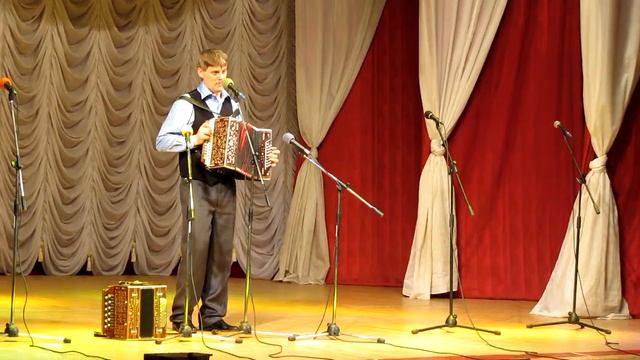 Алексей Медведев-гармонь.