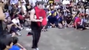 ребенок рвет всех чудо дети