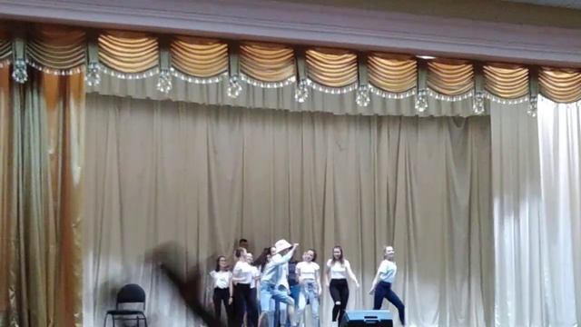 Танец вожатых. Открытие смены 2019. лагерь "Васильевский" смотреть онлайн