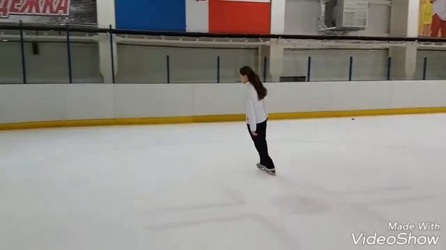 ФИГУРНОЕ КАТАНИЕ. Как тормозить? смотреть онлайн