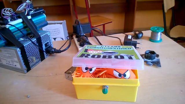 Необщительный робот с выставки Роботёнок-2016, Чита смотреть онлайн