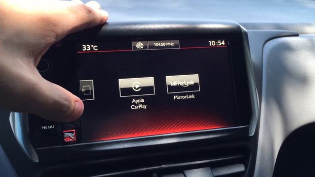 Peugeot 208 Sport 1.6 MT - Detalhes da versão, central multimídia e painel de instrumentos. смотреть онлайн