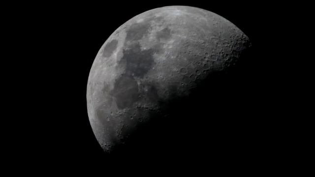 Lua Vista Por Um Maksutov e Uma DSLR смотреть онлайн
