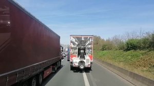 Как в Германии пропускают скорую помощь, полицию и пожарных к месту ДТП?!!!