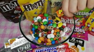 1.5кг сладостей, распаковываем разные пачки!!!.mp4