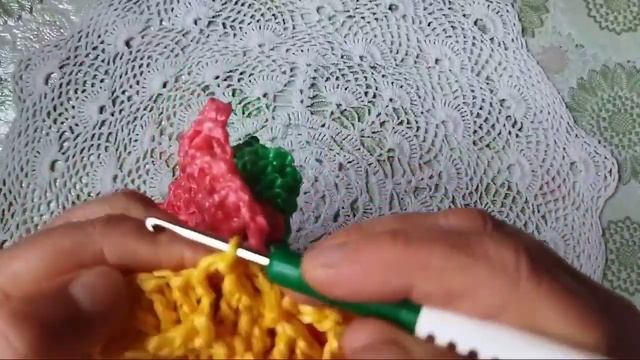 ?Коврик ЦВЕТОТЕРАПИЯ крючком из ярких цветочных мотивов. Вязание из полипропиленового шпагата. смотреть онлайн