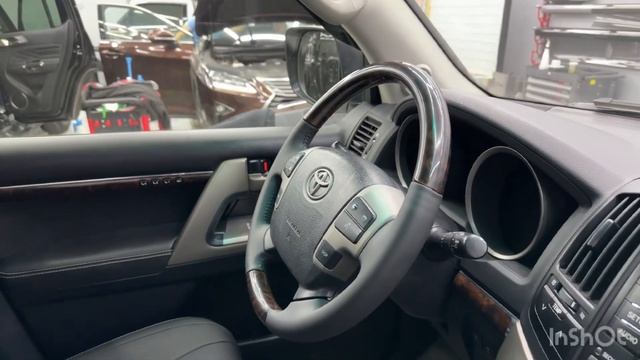 Перетяжка сидений LC 200. Перетяжка руля Golf. Обзор объема работ мерседес Vito.