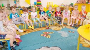 Сиреневая (младшая группа). Развитие речи "петушок и его семья"