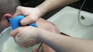 Как вымыть пробки из ушей