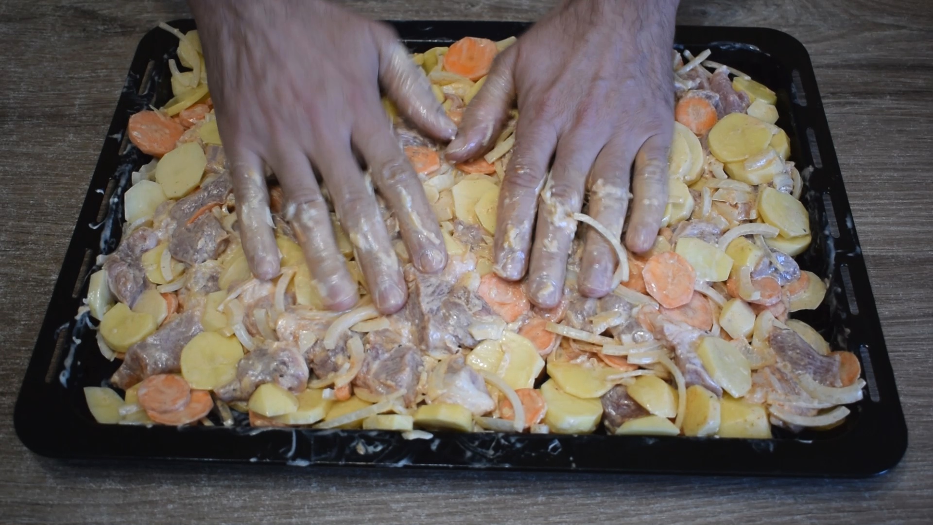 Вкуснятина которая улетает первой со стола! Покорил меня и моих друзей! Очень вкусный рецепт
