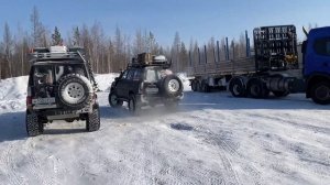 ПУТЕШЕСТВИЕ НА СЕВЕР В АРКТИКУ. ЕДЕМ ПО ЗИМНИКУ В ЯКУТИЮ. ПИКЕТЫ И БРОШЕННЫЕ ГРУЗОВИКИ. ЧАСТЬ #1
