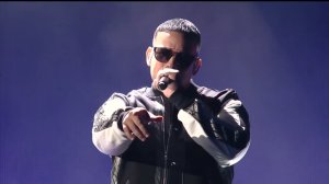 Daddy Yankee - Con Calma en Vivo (Premios lo Nuestro 2019)