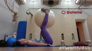 ? Комплекс упражнений на пресс с фитболом