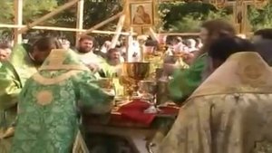 Служба во время канонизации Глинских старцев