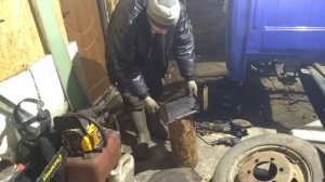 Продолжаем делать газель\Площадка под аккумулятор своими руками