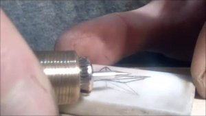 Брелок в технике скримшоу (scrimshaw). Полный цикл изготовления