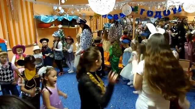 Новогодний праздник 28 декабря в 19 ч. смотреть онлайн