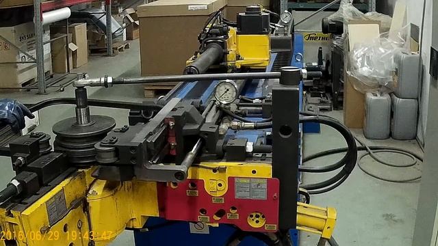 Гибочный станок CSM CNC 30TBRE смотреть онлайн