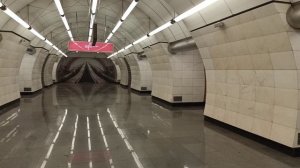 Московский метрополитен станция Окружная|Схема метро Стелла установлена на платформе