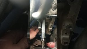 Замена маслосьемных колпачков на Ford Explorer 3 V8