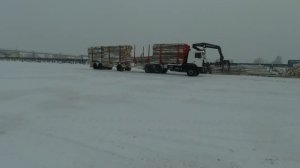 Трое суток в работе. Трудности при перевозке длинного леса..mp4