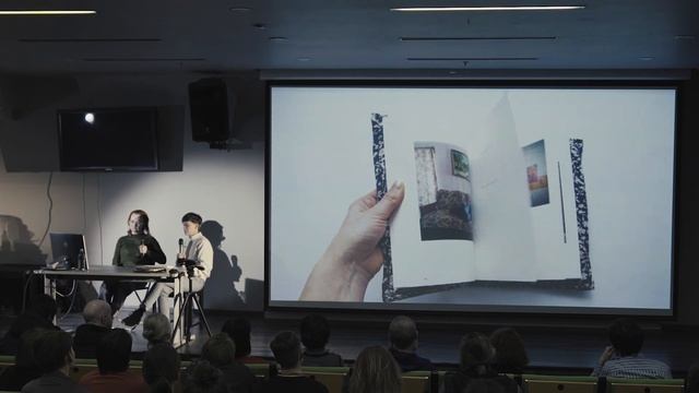 Дискуссия «Как фотокнига стала революционным инструментом для фотографа» (цикл «Фотокнижный червь»)