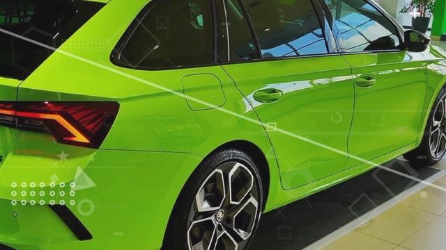 Skoda Octavia Combi RS 2023 - Mobil Sempurna