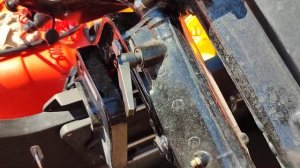 Удобная регулировка затяжки поворота мотора Suzuki 9.9.as