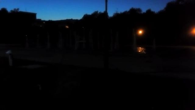 У фонтана у цирка перестала работать подсветка смотреть онлайн