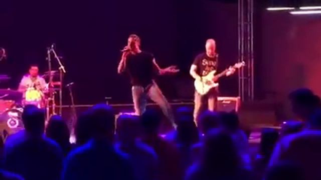 The Changers en directo en La Nube - ACDC смотреть онлайн