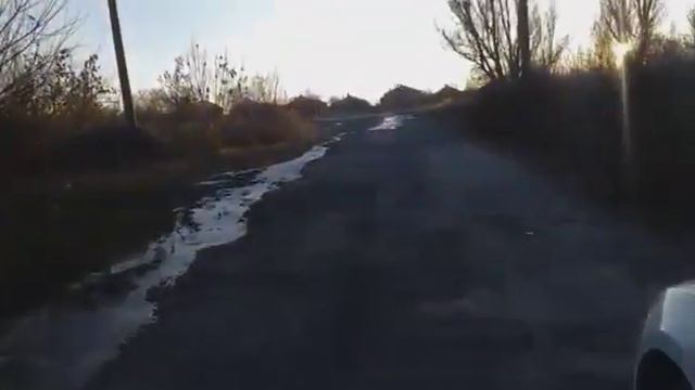 Питьевая вода течет по улице смотреть онлайн