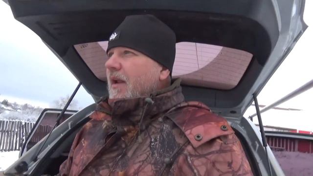 Похмелили алкашей, а от подарков чуть сами в запой не ушли. Treasure hunter finds. смотреть онлайн