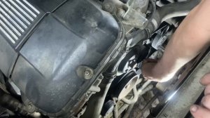 BMW X3 e83 Меняем насос ГУР (ГидроУсилительРуля) +промываем систему)