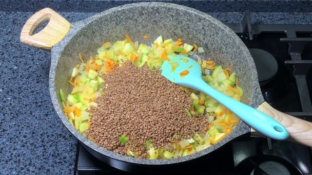 Супер вкусная гречневая каша с овощами. Прекрасный гарнир на ужин. Простой рецепт [гречка с овощами