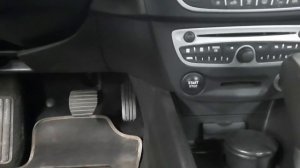 Проверка уровня масла  Renault Fluence.