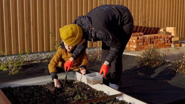 Как живем в новом доме. Клещ! Пес сошел с ума. Рыбалка с сыном на спиннинг смотреть онлайн