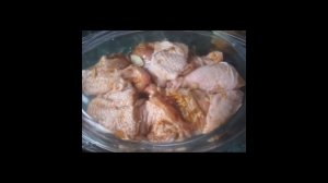 Курочка в собственном соку в стеклянной форме