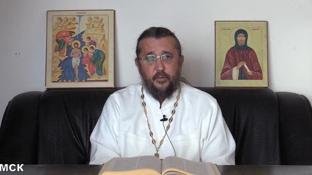Можно ли читать молитвы из интернета? Священник Игорь Сильченков смотреть онлайн