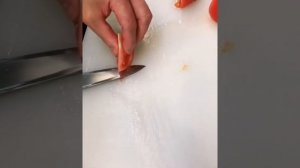 Красивая нарезка овощей. Как нарезать из огурцов  и помидор  украшения на праздничный стол.