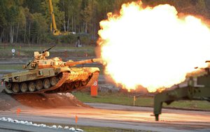 РОССИЯ - БРОНЯ КРЕПКА И ТАНКИ НАШИ БЫСТРЫ !!!!!!!