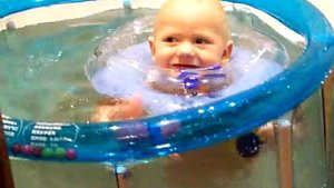 Комнатный басейн для купания детей 0-36 мес в кругу.