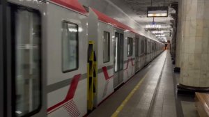 Обкатка 25 балтийца по первой линии Петербургского метро