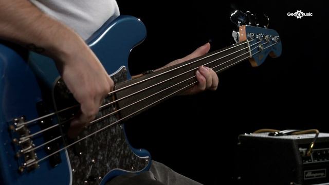 Fender Tony Franklin Fretless Precision Bass, Lake Placid Blue | Gear4music demo смотреть онлайн