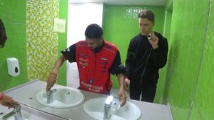 Мыть руки - это важно)