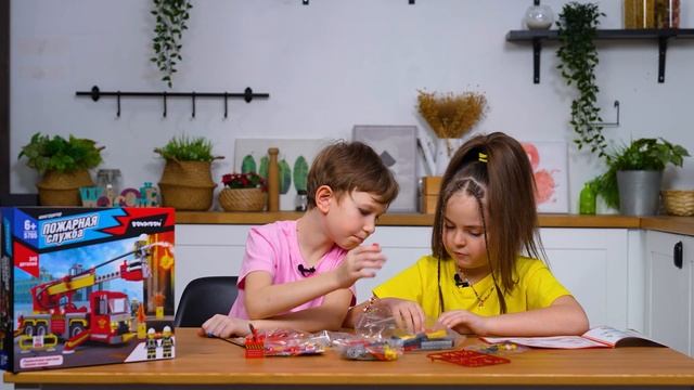Собираем пожарную машину с функцией подачи воды от Bondibon